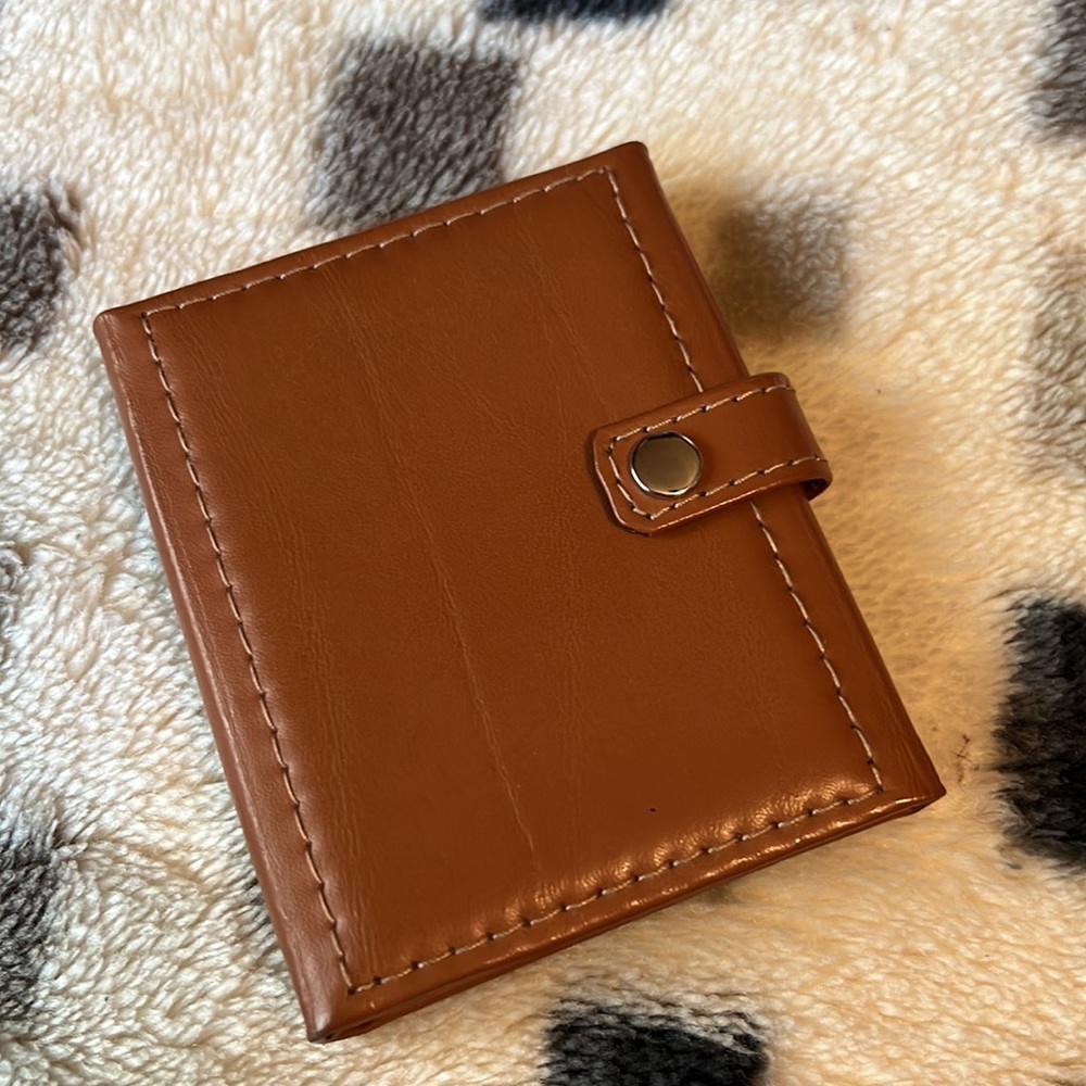 Bulbs Tri-Fold Snap Photo Wallet